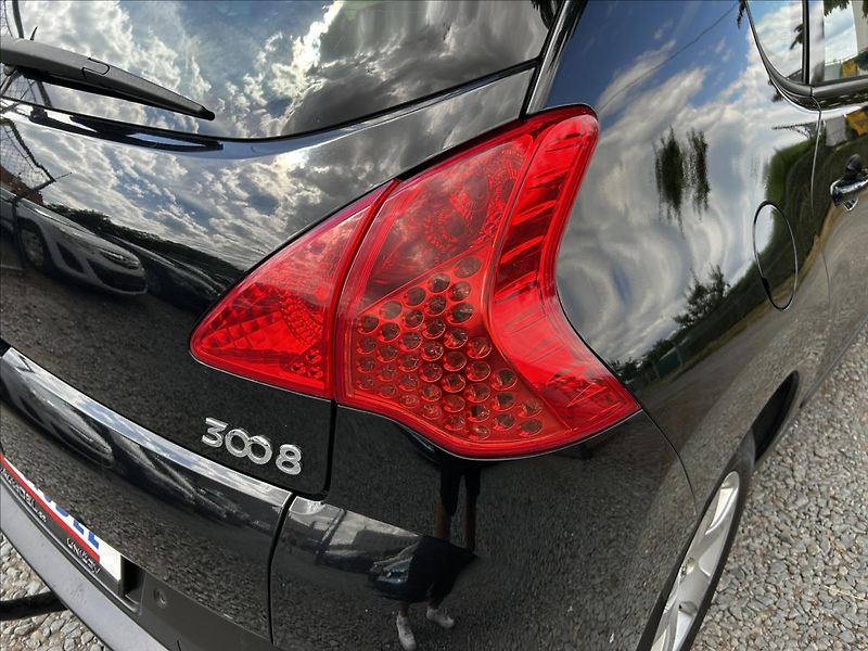 Peugeot 3008 1,6 HDi  Tažné,ALU,Klimatizace - fotka 37 z 43