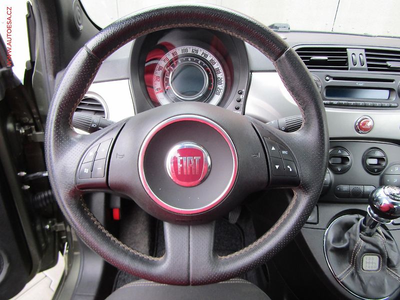 Fiat 500 (2010) 1.4i, servis.kniha - fotka 15 z 16