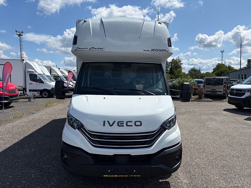 Iveco Daily (2026) 3.0, AUT, 8EP, Hyd.Čelo, Spaní - fotka 3 z 22
