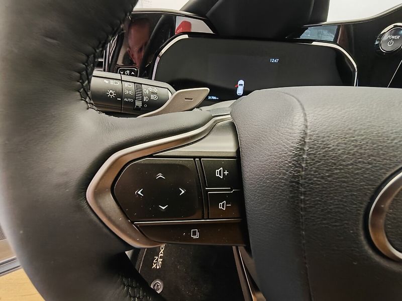 Lexus NX 350h 350h PRESTIGE PLUS TECH - fotka 31 z 45