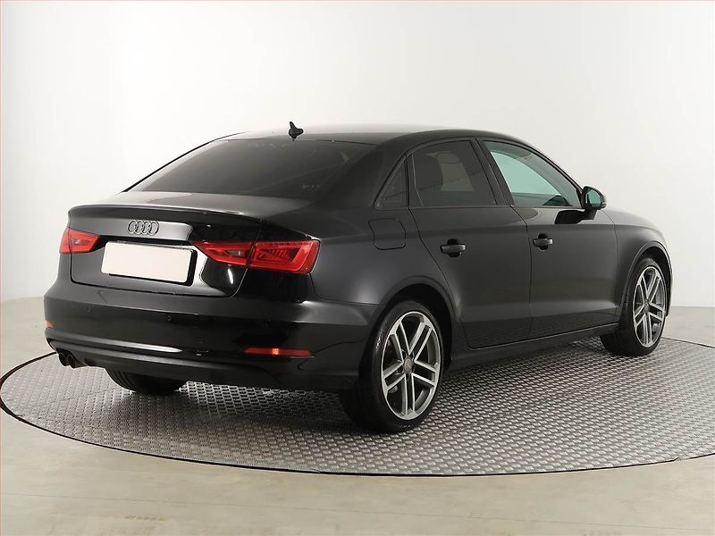 Audi A3 (2014) 2.0 TDI, Automat, Navi - fotka 5 z 18