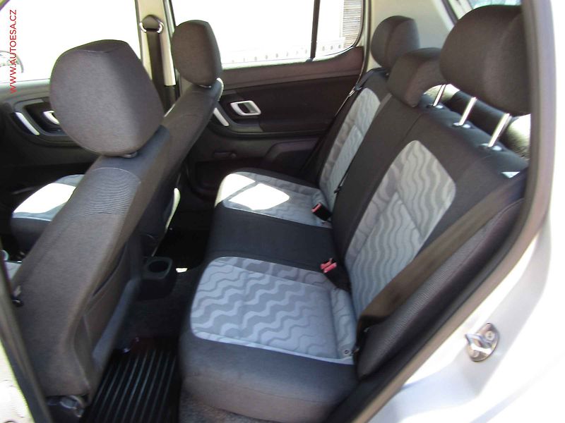 Škoda Fabia (2008) 1.2 i, ČR, STK5/28 - fotka 10 z 17
