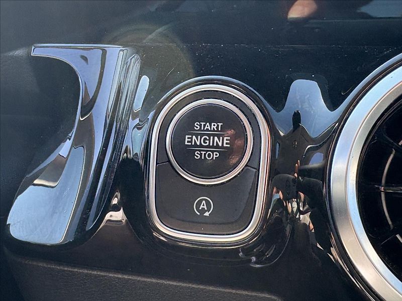 Mercedes-Benz Třídy B 2,0 200d 110kW Led,Kůže,Kamera - fotka 11 z 39