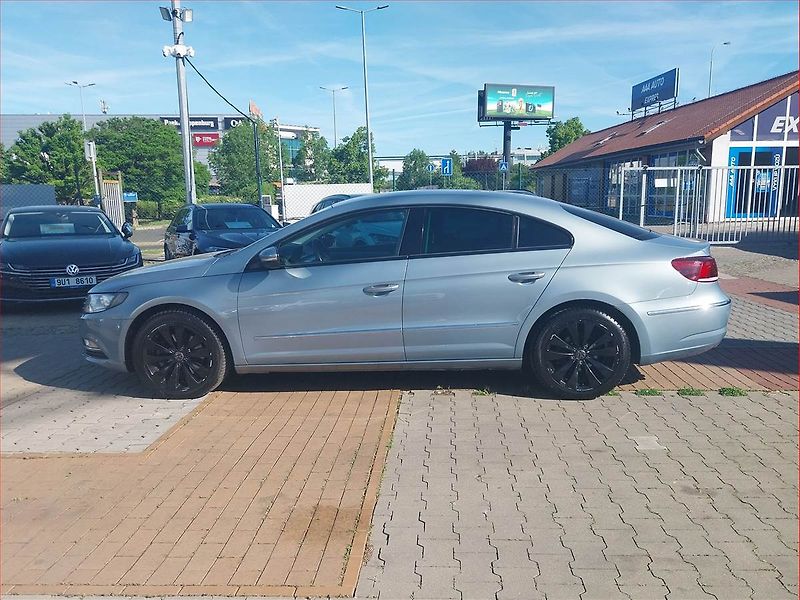Volkswagen CC (2012) Comfortline 2.0 TDI, Automat - fotka 3 z 21