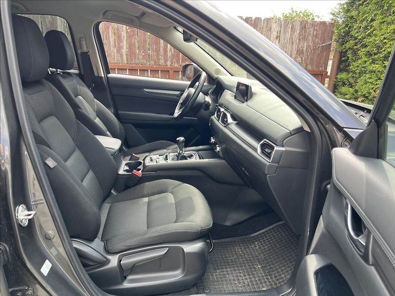 Mazda CX-5 2,2 - fotka 23 z 31
