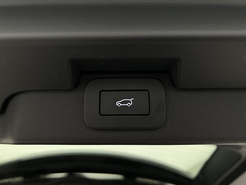 Land Rover Discovery D350 DYNAMIC SE AUT - fotka 53 z 56