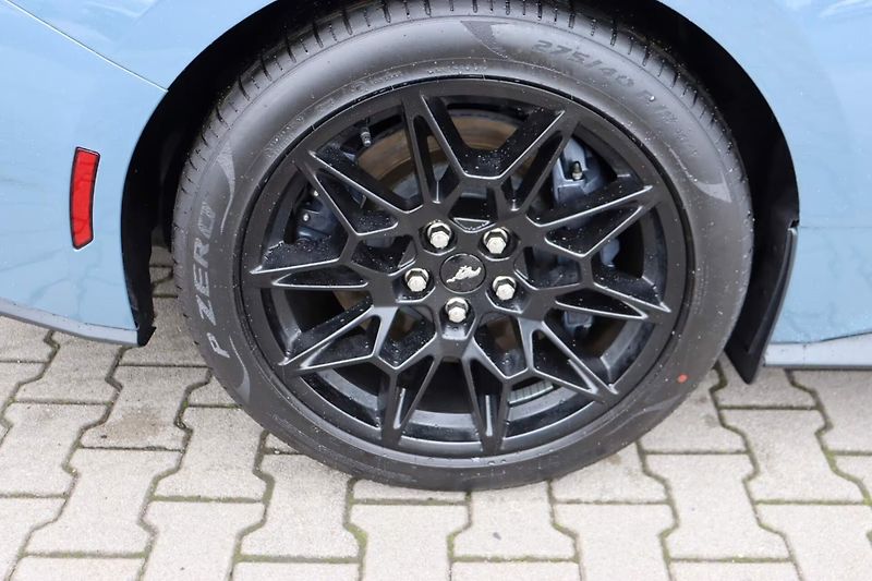 Ford Mustang (2026) 5.0 MagneRide GT-Styling - fotka 8 z 28