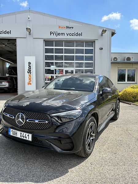 Mercedes-Benz GLC (2025) 220d 4MATIC kupé - fotka 3 z 17