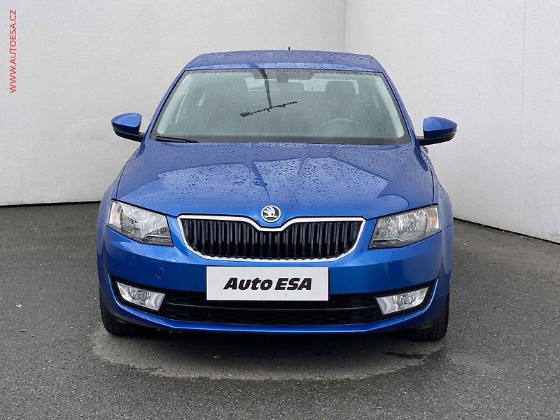 Škoda Octavia (2015) 1.6 TDi, ČR, servis.kniha - fotka 2 z 17