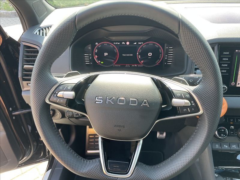 Škoda Karoq 1,5 TSi 110kw SPORTLINE 1maj C - fotka 14 z 36