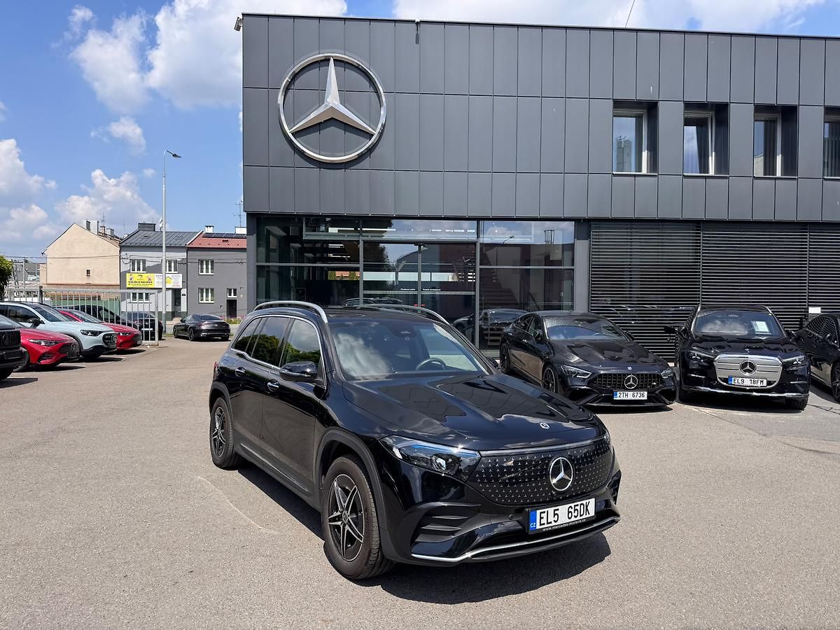 Mercedes-Benz EQB 300 4M