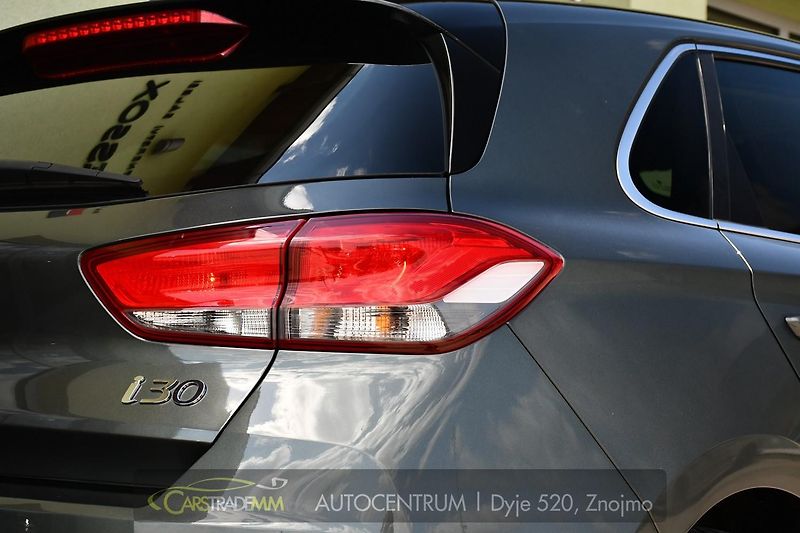 Hyundai i30 1.0T-GDi FAMILY SMART DCT NAVI - fotka 51 z 51