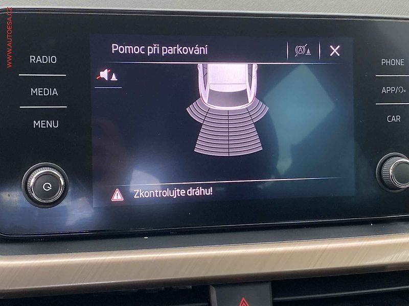 Škoda Scala (2023) 1.0 TSi, 2.maj,ČR, Style - fotka 17 z 18