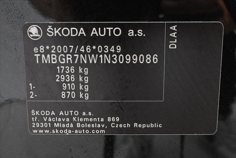 Škoda Kamiq 1,0 TSI 81kW MONTE CARLO Záruk - fotka 11 z 25