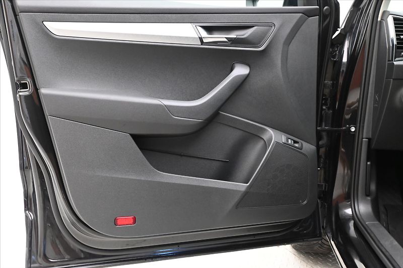 Škoda Karoq 2,0 TDI 85kW DSG Business Záru - fotka 24 z 31