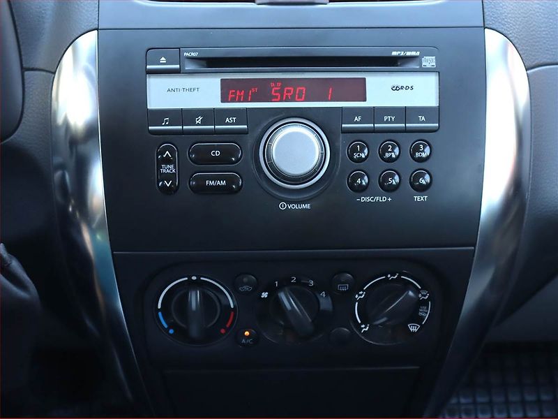 Suzuki SX4 (2012) 1.6 VVT, 4X4, Vyhř. sedaček - fotka 12 z 16