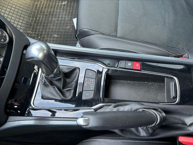 Peugeot 508 1,6 THP  SW - fotka 15 z 19