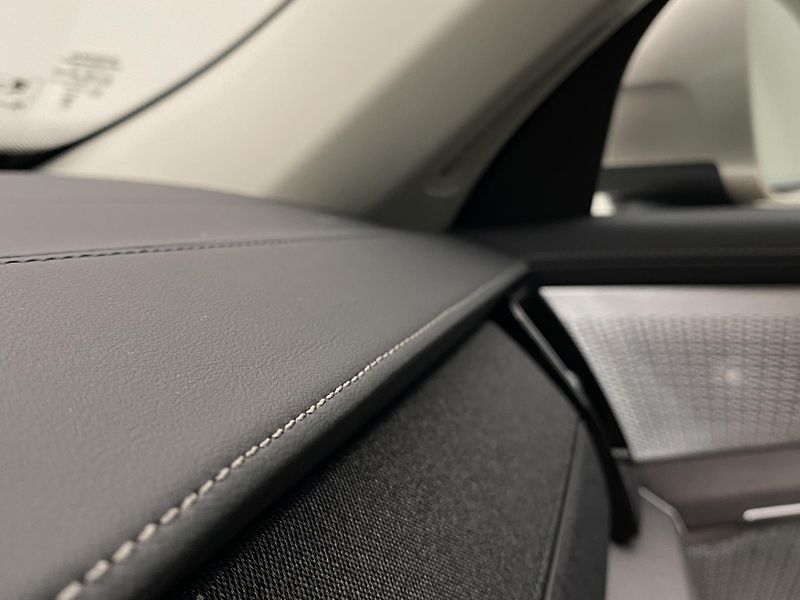 Volvo XC90 (2026) B5 AWD AUT BRIGHT PLUS 7míst - fotka 33 z 71