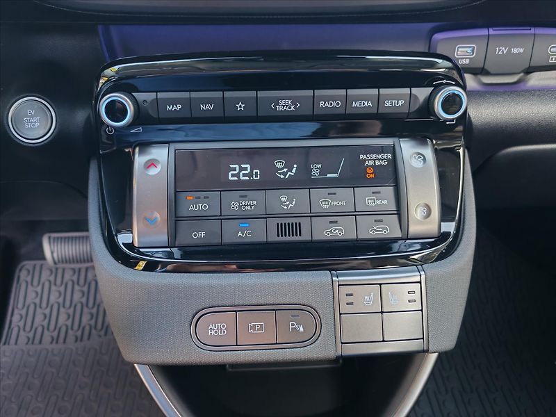 Hyundai INSTER 49 kWh PWR  STYLE TECHNOLOGY - fotka 12 z 18