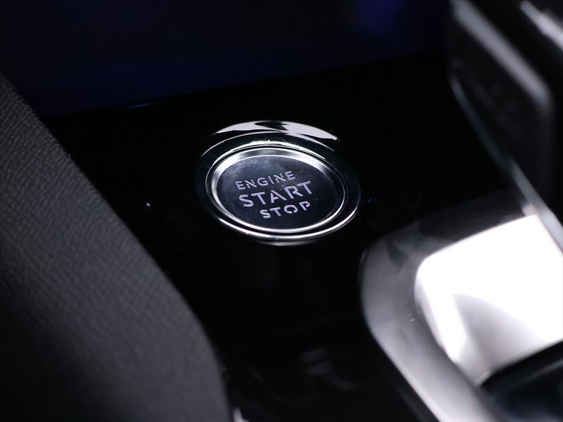 Peugeot 3008 GT 1,6 PureTech 133kW Automat - fotka 34 z 46