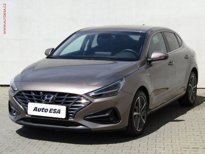 Hyundai i30 (2020) 1.4 T-GDi FastBack, ČR, Style - fotka 3 z 3