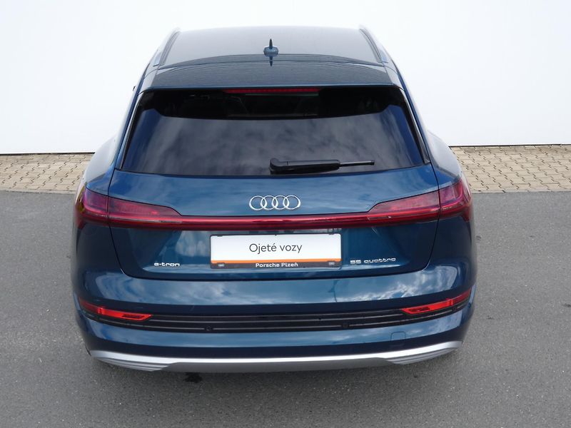 Audi e-tron (2020) 55 Quattro SoH100% - fotka 16 z 30