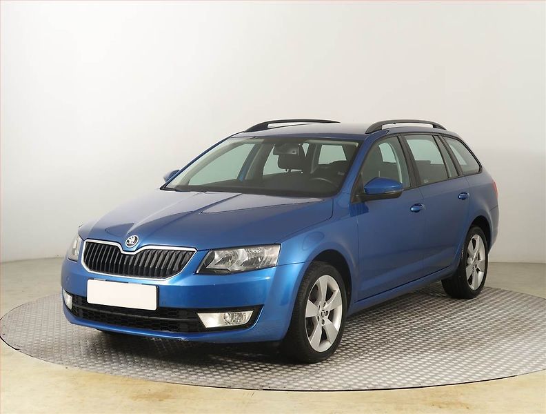 Škoda Octavia (2016) Ambition Plus 1.4 TSI, ČR - fotka 2 z 21