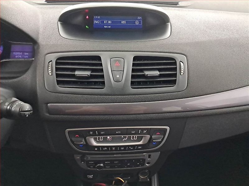 Renault Mégane (2015) Limited 1.5 dCi, Serv.kniha - fotka 12 z 16