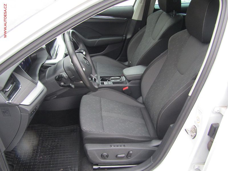 Škoda Octavia (2020) 2.0TDi, Style, LED, navi - fotka 9 z 21