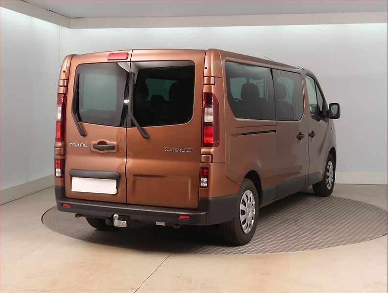 Renault Trafic (2019) 1.6 dCi, Bus, 9Míst, ČR, DPH - fotka 5 z 15