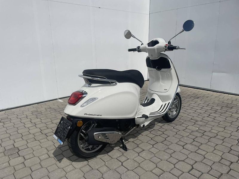 Vespa (2026) Primavera 125 EU5+ - fotka 3 z 11