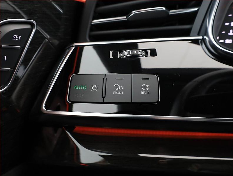 Audi Q8 (2018) 50 TDI - fotka 15 z 20