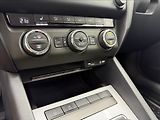 Škoda Octavia 1,6 TDi,digiklima,vyhř.sed,tem - náhled 12