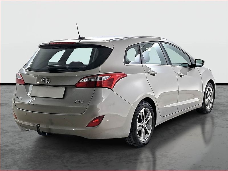 Hyundai i30 (2016) 1.6 CRDi, Automat, po STK - fotka 5 z 21
