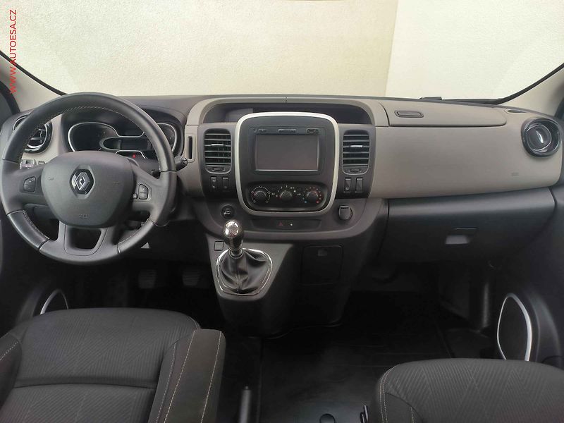 Renault Trafic (2017) 1.6dCi 145 ENERGY, 2.maj,ČR - fotka 8 z 21