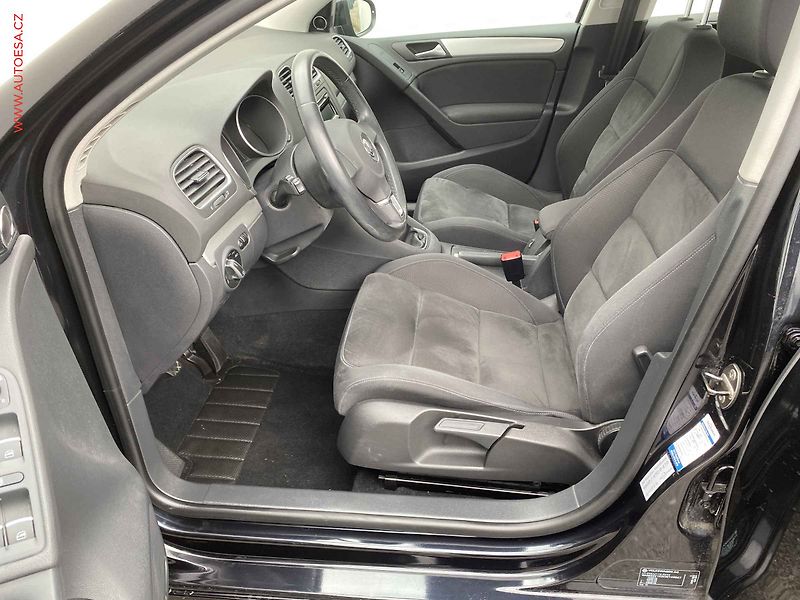 Volkswagen Golf (2011) 1.4 TSi, Highline, +kola - fotka 9 z 18