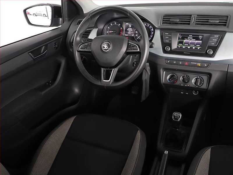 Škoda Fabia (2018) 1.0 TSI, Tempomat - fotka 7 z 18