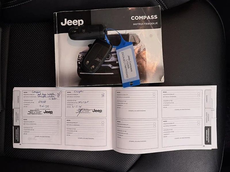 Jeep Compass 1.3T Limited Virtual Kůže TZ  - fotka 18 z 19