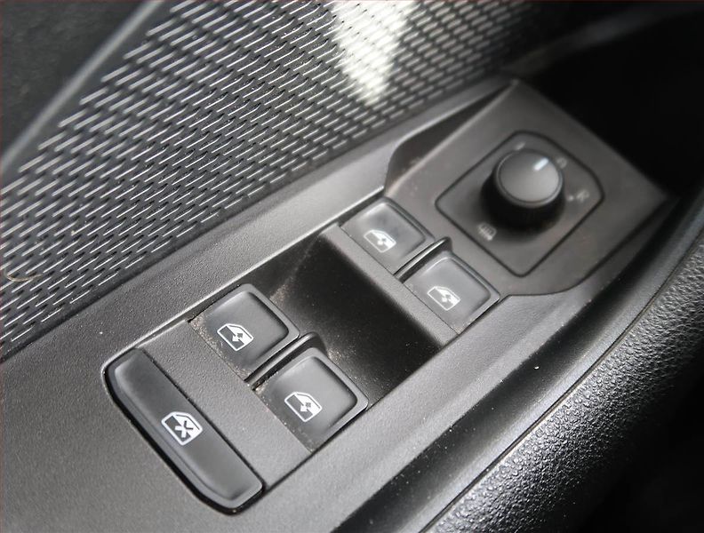 Škoda Octavia (2022) Ambition 2.0 TDI, ČR,1.maj - fotka 15 z 19