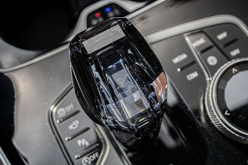 BMW X5 Individual - fotka 40 z 55