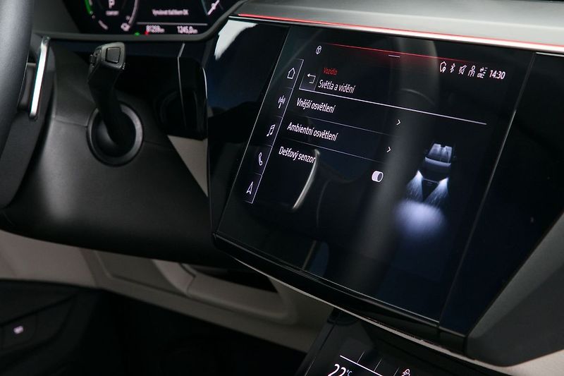 Audi e-tron 55 300kW Ventilace Matrix 360 - fotka 36 z 48