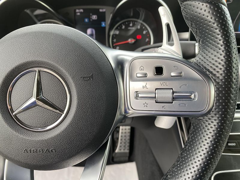 Mercedes-Benz Třídy C C 400 COUPE 4MATIC 51.000KM - fotka 139 z 149
