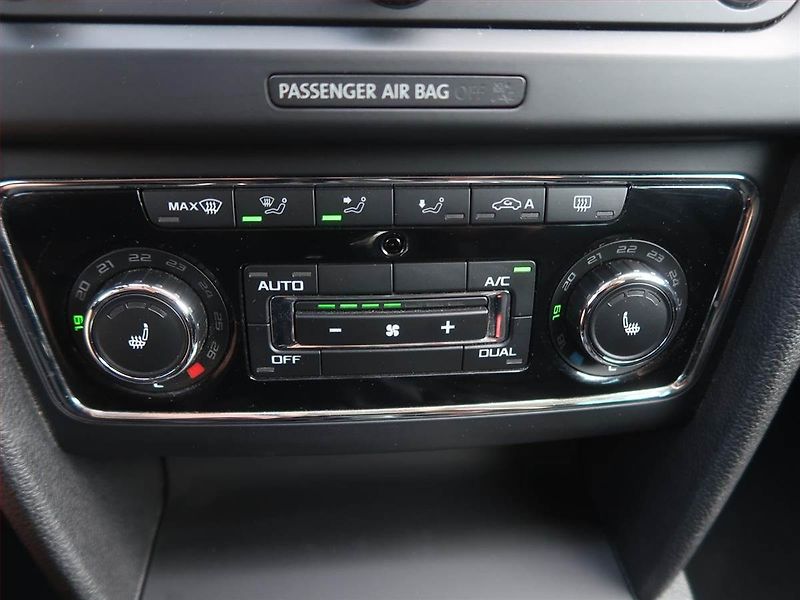 Škoda Superb (2014) Ambition 2.0 TDI, Automat - fotka 18 z 19