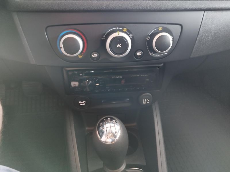 Renault Mégane (2015) 1,6i 81KW klima najeto 99000 - fotka 19 z 29