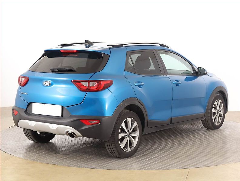 Kia Stonic (2021) 1.0 T-GDI, Automat, Serv.kniha - fotka 5 z 19