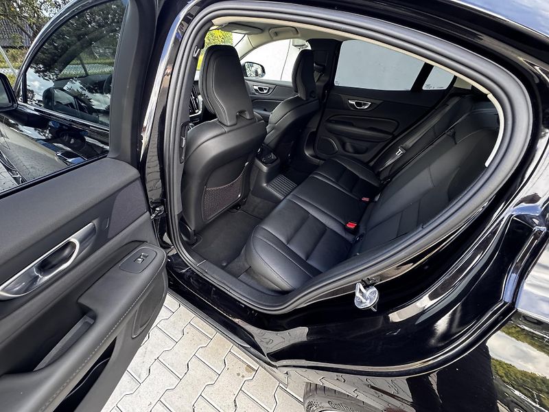 Volvo S60 T8 AWD / POLESTAR / 360 / TZ  - fotka 19 z 47