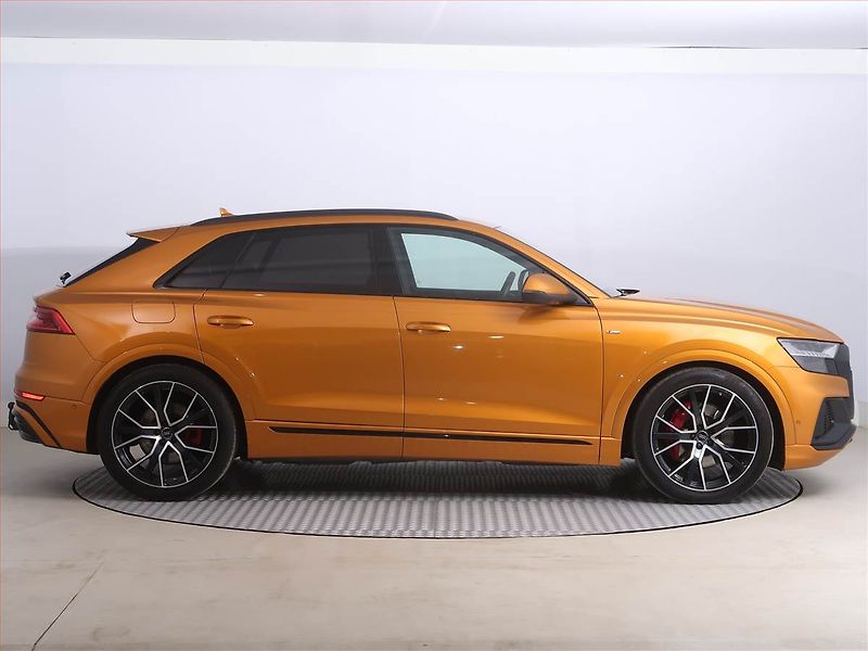 Audi Q8 (2018) 50 TDI - fotka 6 z 32