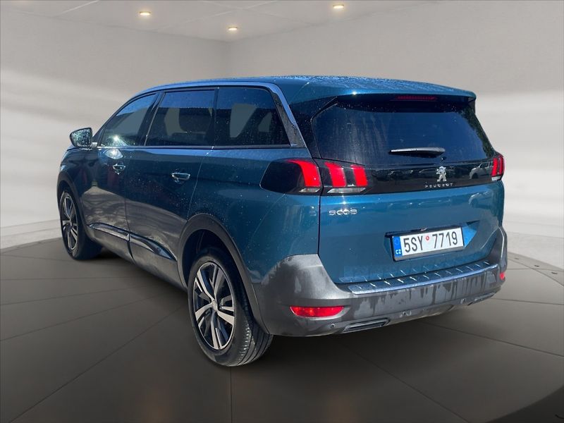 Peugeot 5008 1,5 BHDi 130 Allure - fotka 4 z 11