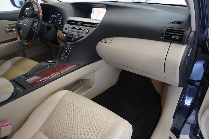 Lexus RX 450h 3,5I V6 E-FOUR AUT. - fotka 29 z 30