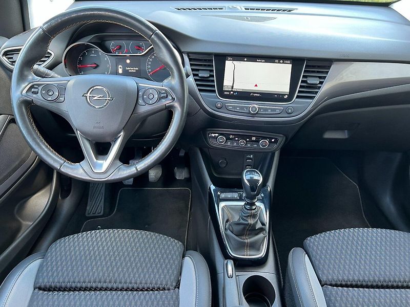 Opel Crossland X (2019) 1.2PT 81kW Innovation! Tažné! - fotka 13 z 38